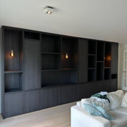 Grote op maat gemaakte kast
